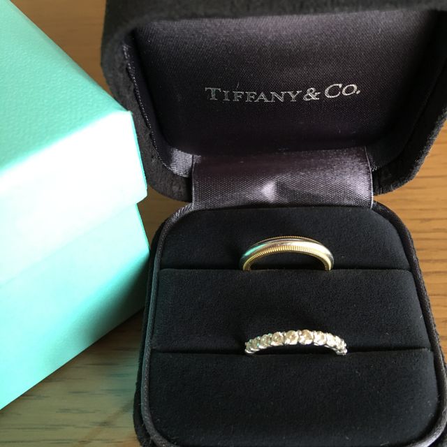 【ティファニー(Tiffany & Co.)の口コミ】 カルティエ・ブルガリ・ティファニーを回りました。
初めはシンプルなプラ…