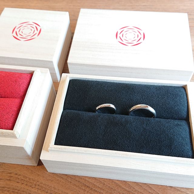 【出雲結(いずもゆい)の口コミ】 自分達らしい指輪を探していました。地元に近い出雲で、出雲大社に由来す…