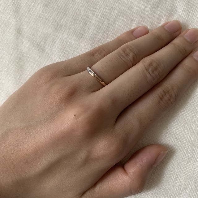 【TOMOE(トモエ)の口コミ】 私がピンクゴールドで旦那さんがプラチナが欲しかったため、別々のカラー…