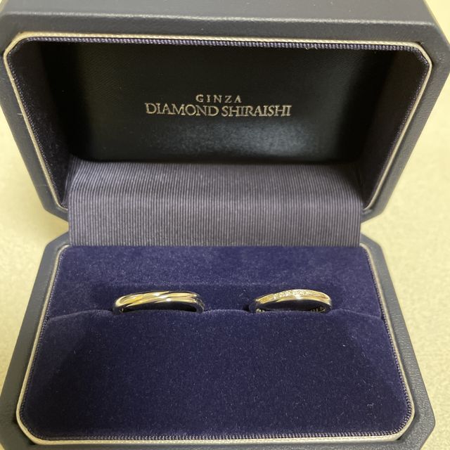 【銀座ダイヤモンドシライシの口コミ】 シンプルなデザインの指輪を探していました。
ですが、アクセントも一部欲…