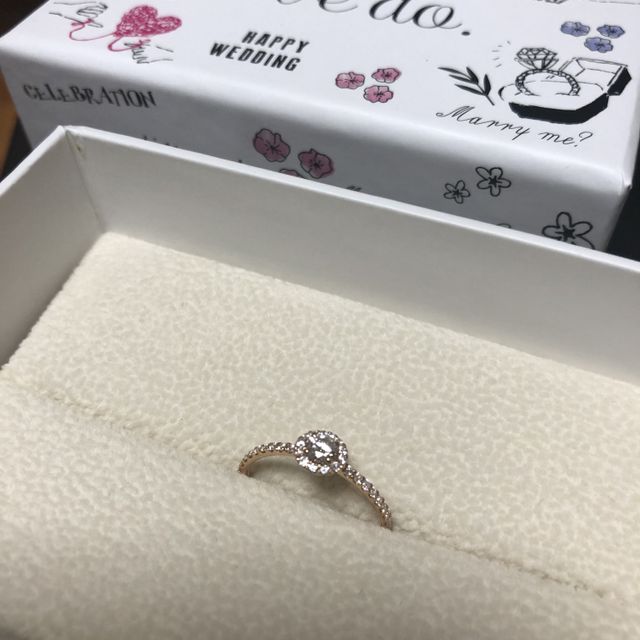 【we do.(ウィドゥ)の口コミ】 出会った瞬間からデザインに一目惚れでした！
店頭で何種類も見比べたので…