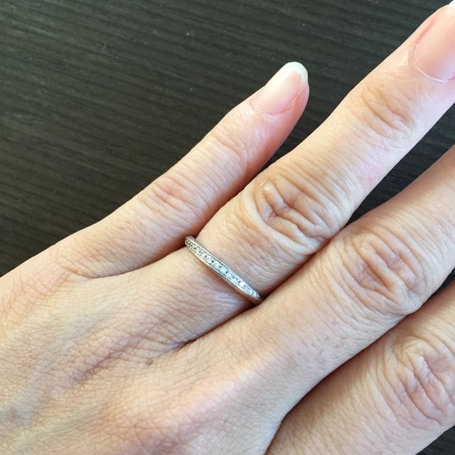 【4℃ BRIDAL(ヨンドシーブライダル)の口コミ】 付き合っている時から4°Cのペアリングをしており、結婚指輪も4°C…