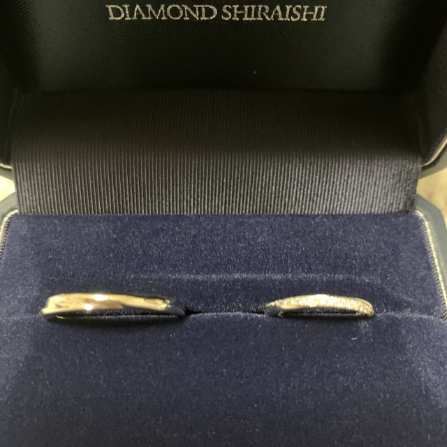 【銀座ダイヤモンドシライシの口コミ】 指輪のデザインが他のところにはないようなもので、とても気に入りました…
