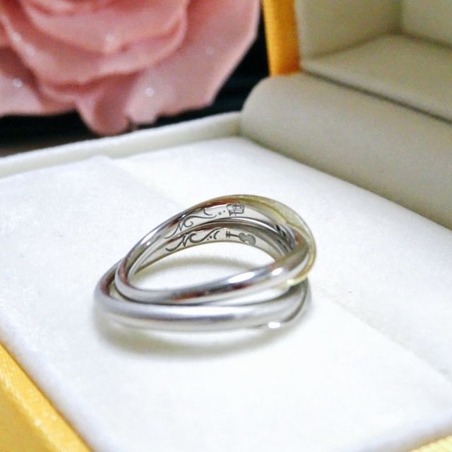 【ケイウノ ブライダル(K.UNO BRIDAL)の口コミ】 元々、指が綺麗に見えるウェーブ系の指輪を探していました。こちらは指輪…