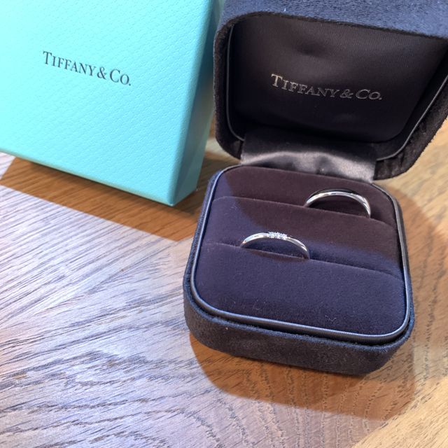 【ティファニー(Tiffany & Co.)の口コミ】 事前にwebの画像を見て、プラチナでシンプルなものが良いねと検討してから…
