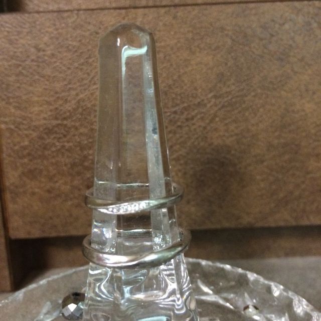 【4℃ BRIDAL(ヨンドシーブライダル)の口コミ】 常に着けているものなので、シンプルなものが良いと思い、いくつかデザイ…