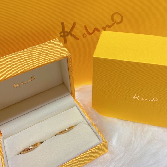 【ケイウノ ブライダル(K.UNO BRIDAL)の口コミ】 素材は私がゴールド推しでした。
そして彼が指輪のデザインを選び、他の人…