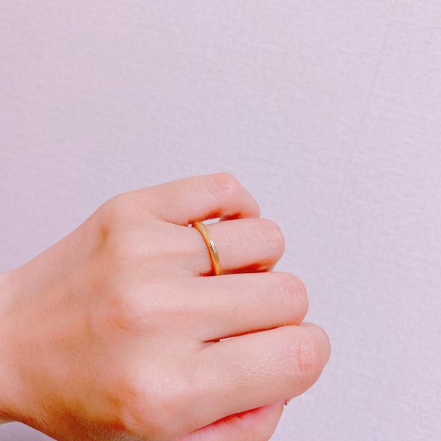 【ケイウノ ブライダル(K.UNO BRIDAL)の口コミ】 素材は私がゴールド推しでした。
そして彼が指輪のデザインを選び、他の人…