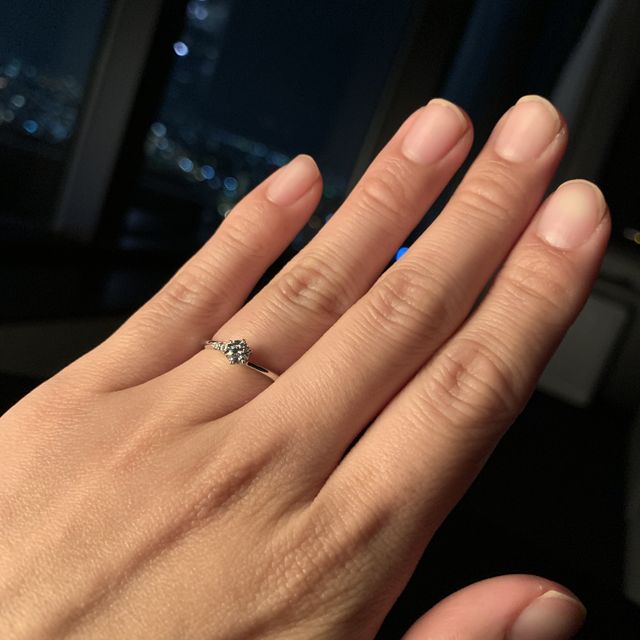 【ラザール ダイヤモンド(LAZARE DIAMOND)の口コミ】 ダイヤモンドカットの美しさが売りのブランドですが、デザインが華奢めで…