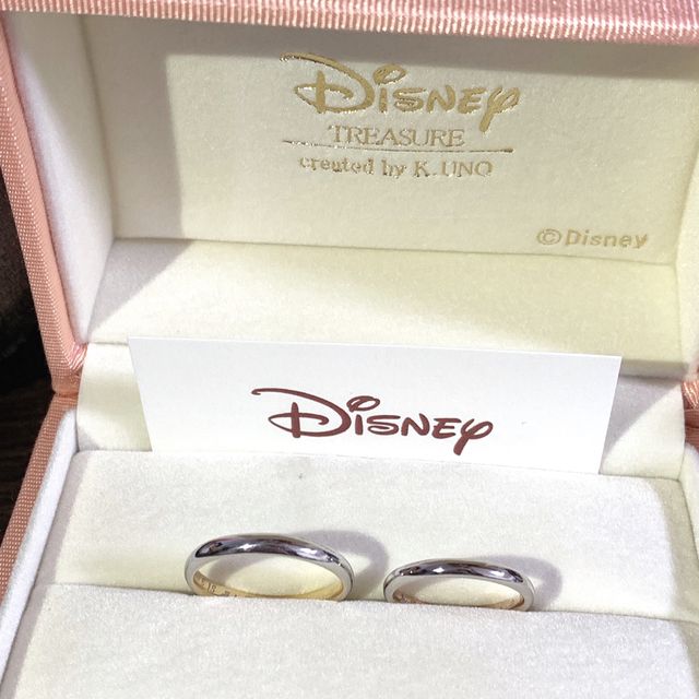 【ケイウノ ブライダル(K.UNO BRIDAL)の口コミ】 丸いフォルムが可愛く内側の色味も綺麗な月日をサイトで見つけて一目惚れ…