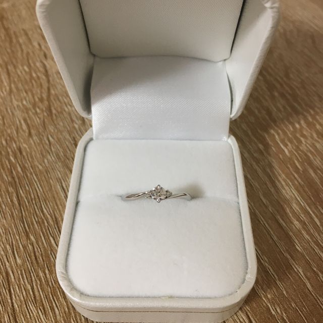 【1122 iifuufu bridal(いい夫婦ブライダル)の口コミ】 婚約指輪をもらっていなかったので結婚指輪と一緒に買いに行きました。も…