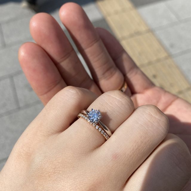 【アイプリモ(I-PRIMO)の口コミ】 ダイヤモンドのカラット数、デザインが一番気になっていました。デザイン…