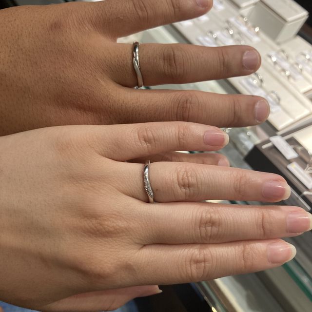 【アイプリモ(I-PRIMO)の口コミ】 ノクターナルとヘラクレスの2点で迷っていましたが、
私自身がペア感を重…