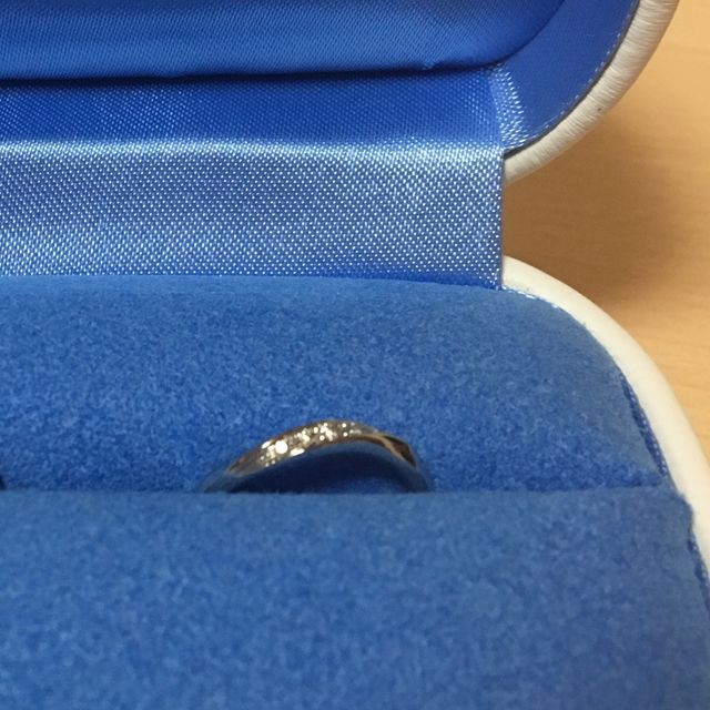 【銀座ダイヤモンドシライシの口コミ】 指輪のデザインをウェーブで探していました。似たような形はたくさんある…