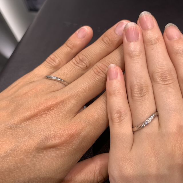 【ラザール ダイヤモンド(LAZARE DIAMOND)の口コミ】 洗練されたデザインばかりです！立体感があり、飽きのこないデザインだと…