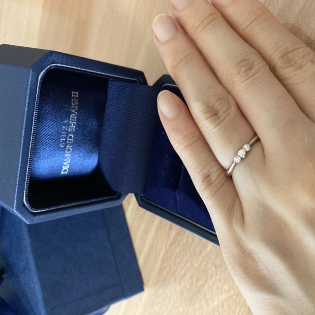 【銀座ダイヤモンドシライシの口コミ】 婚約指輪は欲しいけど、あまり派手な物でいかにも！って感じなのは嫌だな…