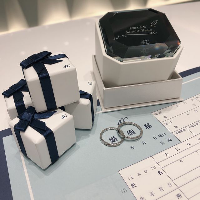 【4℃ BRIDAL(ヨンドシーブライダル)の口コミ】 指輪のデザインがごちゃごちゃしてなく、なによりシンプルでダイヤモンド…