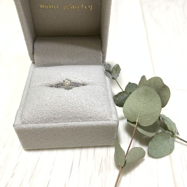 【mina.jewelry(ミナジュエリー)の口コミ】 彼女がインスタグラムでmina.jewelryを見ていて、これが良い！と言ってい…