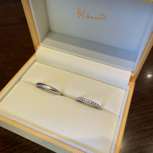 【ケイウノ ブライダル(K.UNO BRIDAL)の口コミ】 キラキラが好きなので、ハーフエタニティを探していて
これにしました！
…