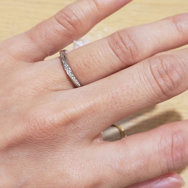 【TRECENTI(トレセンテ)の口コミ】 婚約指輪は今回叶わないかも&hellip;と、結婚指輪でも華やかなものを希望…
