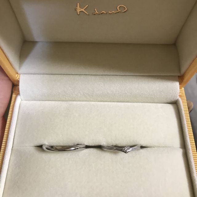 【ケイウノ ブライダル(K.UNO BRIDAL)の口コミ】 デザインに一目惚れして購入を決めました。可愛いのに値段がわりとお手頃…