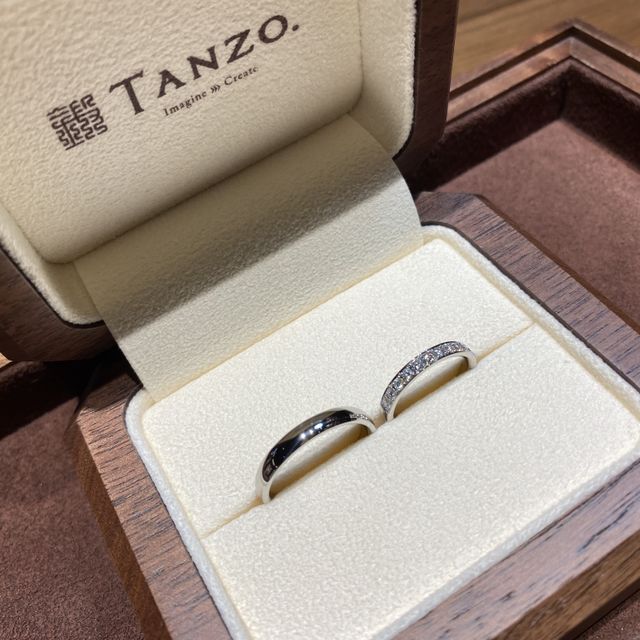 【TANZO.(鍛造指輪)の口コミ】 初めは有名ブランドの結婚指輪に憧れ何度も試着しに行きましたが、どれも…