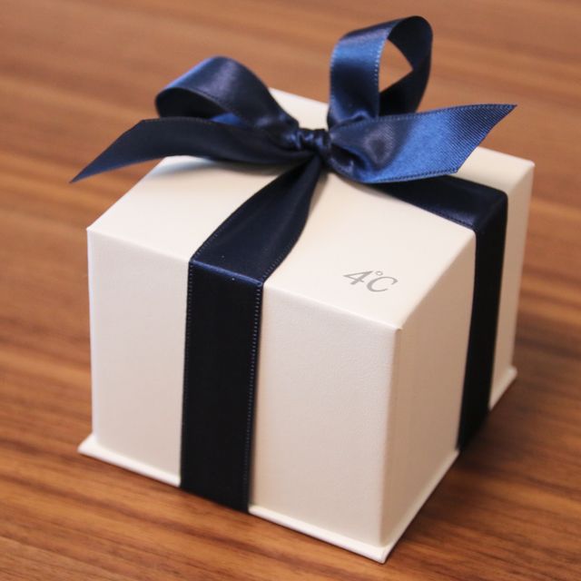 【4℃ BRIDAL(ヨンドシーブライダル)の口コミ】 シンプルで自分に合う指輪を探していました。４℃は全国的にも店舗の多い安…