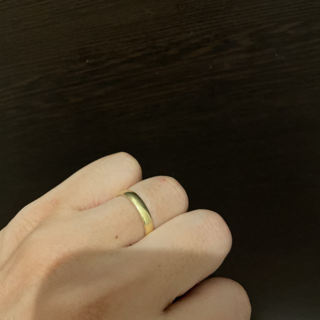 【BRILLIANCE+(ブリリアンスプラス)の口コミ】 シンプルなデザインと価格が決め手でした。また、指輪の内側に誕生石など…