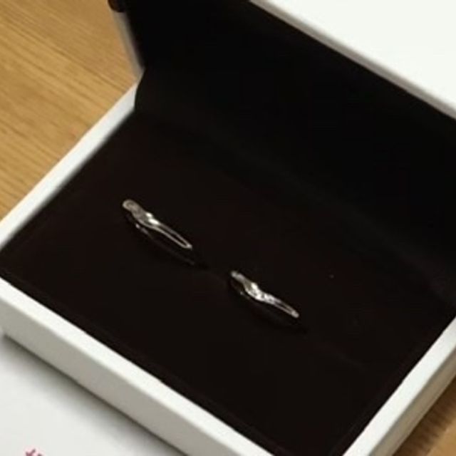 【アイプリモ(I-PRIMO)の口コミ】 事前にもらっていた、婚約指輪のキタルファを引き立たせてくれ、さらに結…