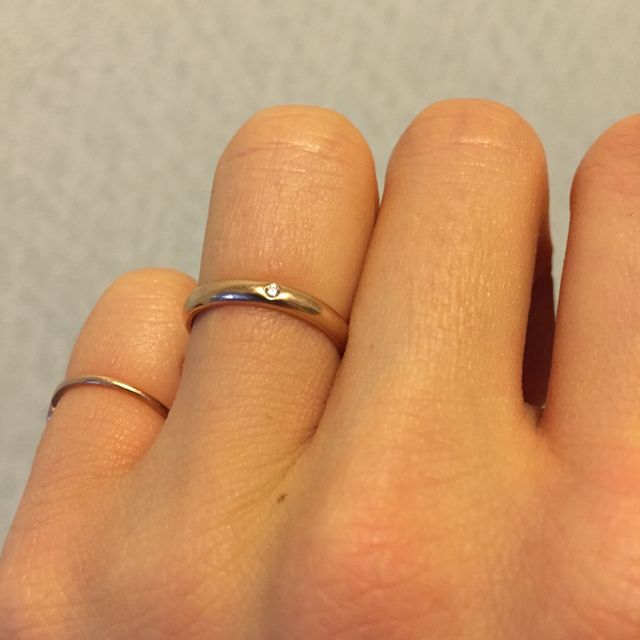 【カルティエ(Cartier)の口コミ】 シンプルでなおかつ、品の良いダイヤモンドがあしらわれとてもキュートで…