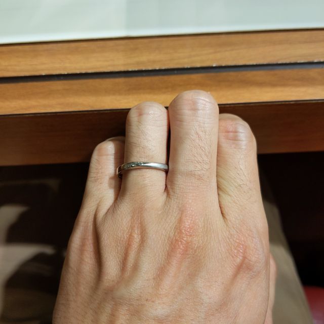 【TRECENTI(トレセンテ)の口コミ】 内甲丸で付け心地もよく全く気になりません。
奇抜なデザインが好きな方に…