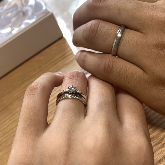 【アイプリモ(I-PRIMO)の口コミ】 指輪のデザインが2人共好きだった事と、様々な着け方が出来、楽しめると思…