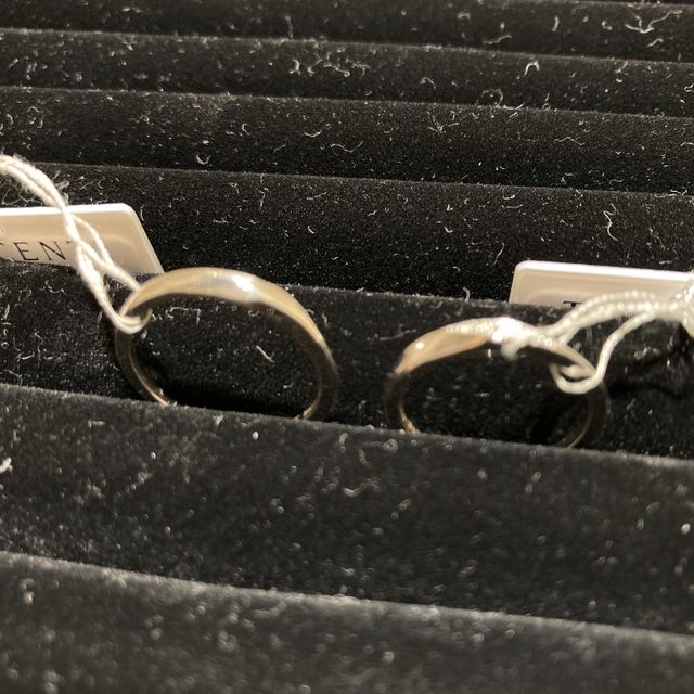 【TRECENTI(トレセンテ)の口コミ】 細身のデザインがかわいく指に馴染みやすい。
内甲丸の付け心地がいい。
…