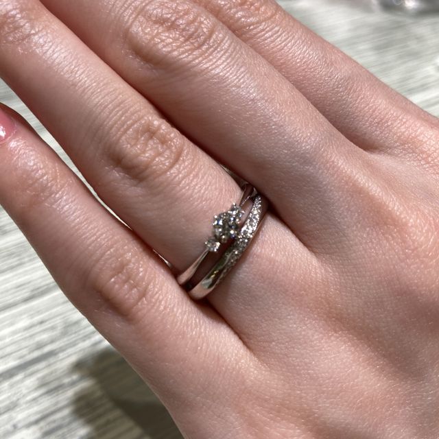 【TRECENTI(トレセンテ)の口コミ】 指輪のデザイン、ダイヤの質、アフターサービスが大きな決め手でした。実…