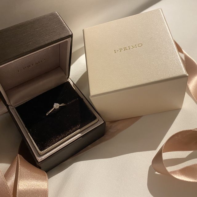 【アイプリモ(I-PRIMO)の口コミ】 デザインで決めたそうです。私はシンプルなものが好きなため、なるべくシ…