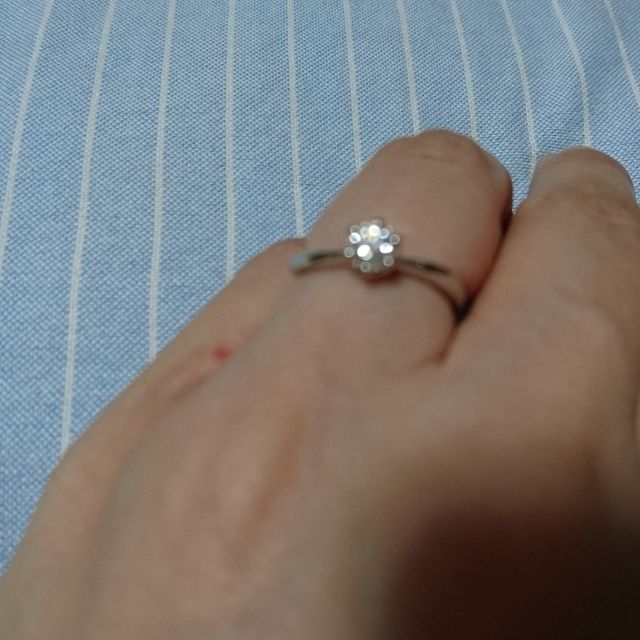 【4℃ BRIDAL(ヨンドシーブライダル)の口コミ】 ブランドは昔から憧れていた4℃と決めていたのもあり、プロポーズを受け主…