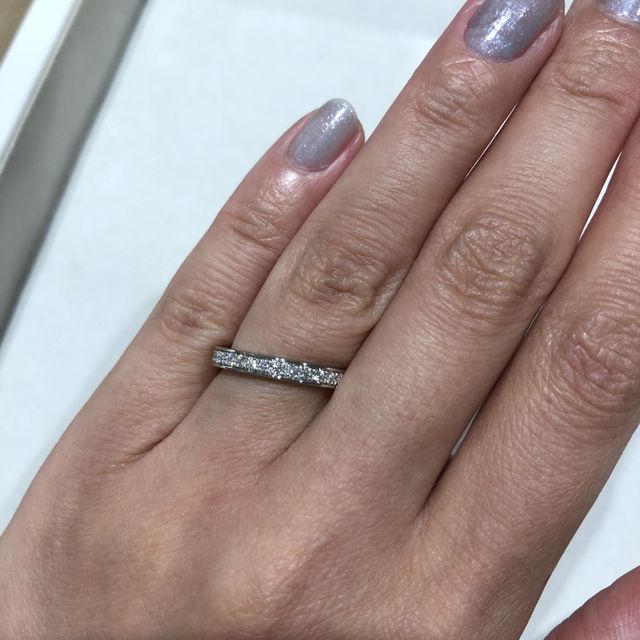 【ブシュロン(BOUCHERON)の口コミ】 プラチナのエタニティリングです。みた時にとてもキラキラしていて感動し…