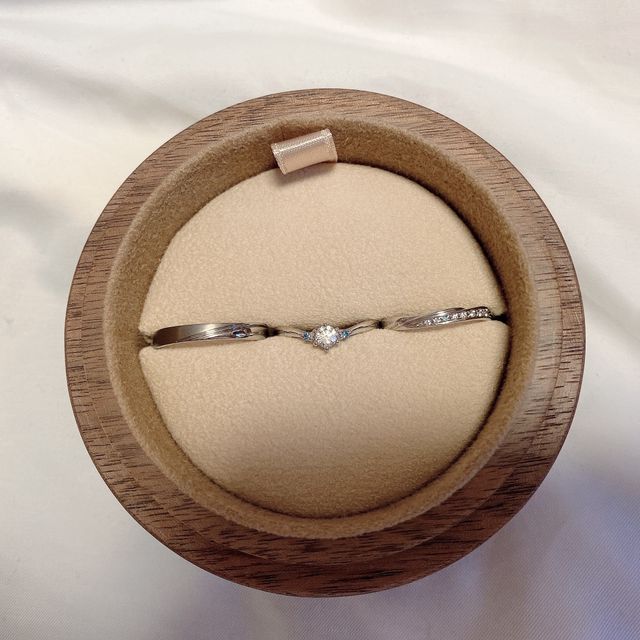 【COLANY(コラニー)の口コミ】 着け心地の滑らかさが決め手でした。
他の指輪にはない、滑らかさに驚かさ…