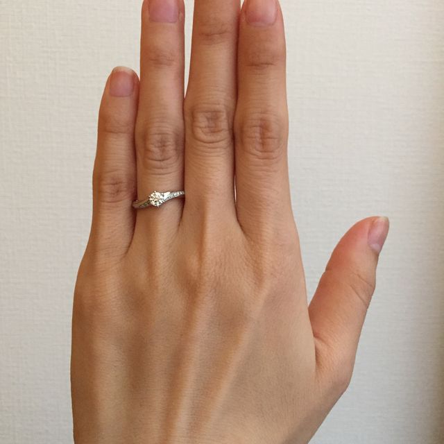 【銀座ダイヤモンドシライシの口コミ】 清楚で大人っぽい雰囲気に憧れていたので、40代50代になっても結婚指輪と…
