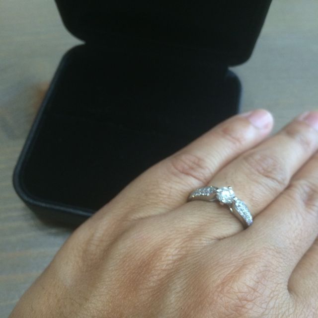 【エクセルコダイヤモンド(EXELCO DIAMOND)の口コミ】 特にブランドのこだわりもなかった為、銀座で何件か探して行く中で、お店…