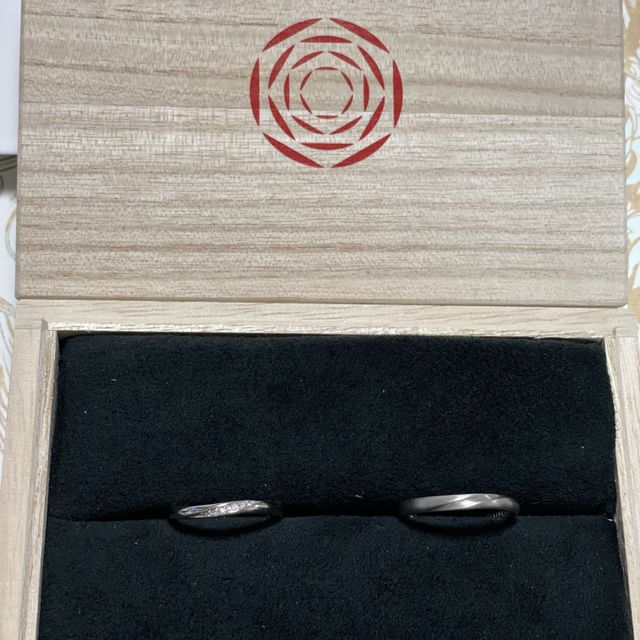 【出雲結(いずもゆい)の口コミ】 2人でどんなデザインがいいか雑誌を見ていて、出雲結さんの指輪を発見しま…