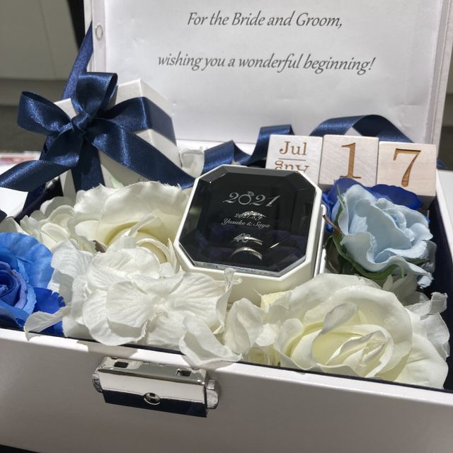 【4℃ BRIDAL(ヨンドシーブライダル)の口コミ】 ウェーブ感のデザインが格好良かったです。価格も当初想定していた頃と同…