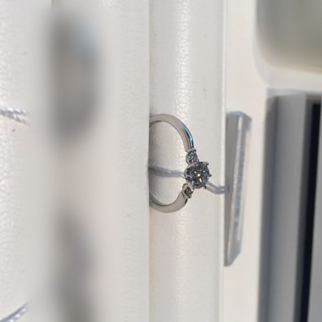 【I's stone(アイズストーン)の口コミ】 他のブランドではあまり見かけない個性的なリングデザインだと感じました…