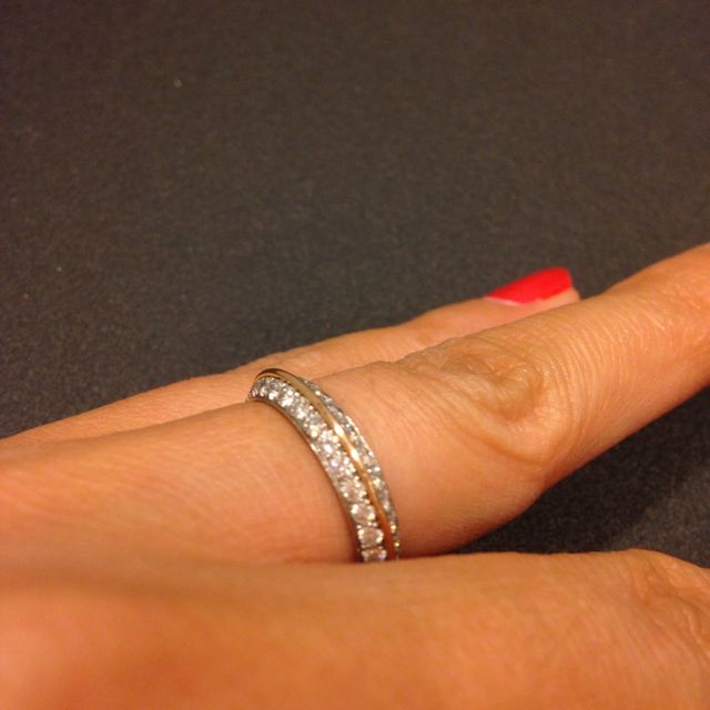 【ブシュロン(BOUCHERON)の口コミ】 エターナルリングにしようか、一粒ダイヤリングにしようか迷っていた時に…