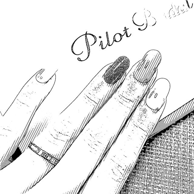 【PILOT BRIDAL(パイロットブライダル)の口コミ】 プラチナの素材が強くて、普通に生活をしていく上ではほぼ傷が入りにくい…
