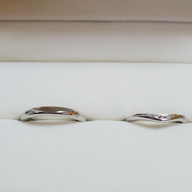 【ケイウノ ブライダル(K.UNO BRIDAL)の口コミ】 指輪のデザインで、二人だけのオリジナルのデザインがいいと言う意見から…