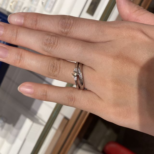 【銀座ダイヤモンドシライシの口コミ】 セットリングです。ダイヤモンドシライシさんは、セットリング発祥という…