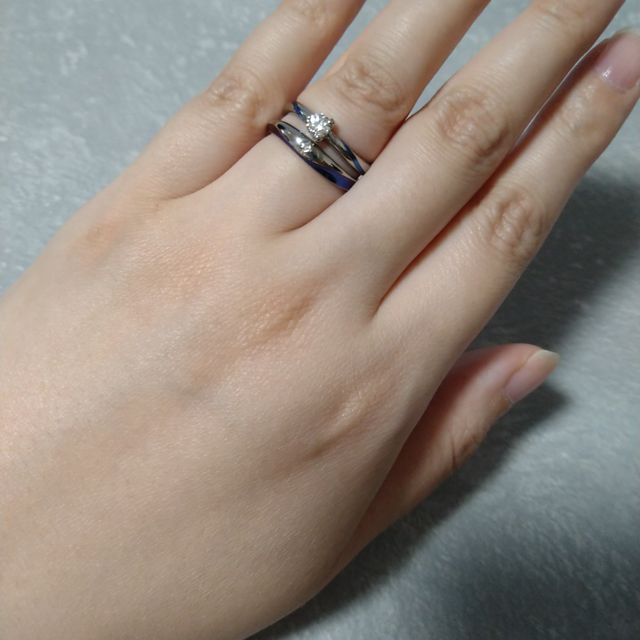 【SORA(ソラ)の口コミ】 結婚指輪にあまり興味がなかった夫に「カラー入りで作れる指輪があるよ」…