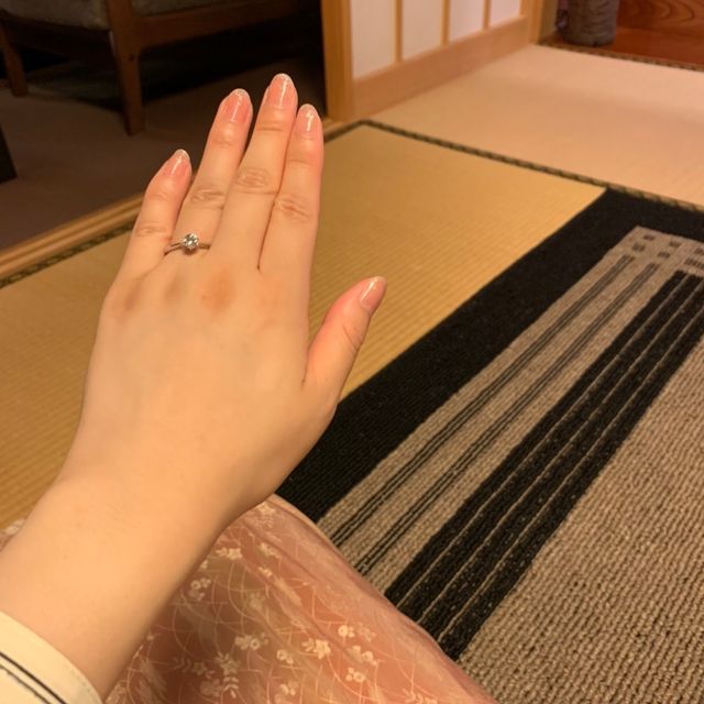 【銀座ダイヤモンドシライシの口コミ】 良質でシンプルなものを渡したいという考えがありました。そこでこのサイ…