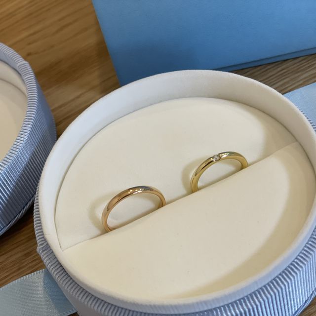 【【閉業】フラー・ジャコー(FURRER-JACOT)の口コミ】 ダイヤの埋め込み方が独特で、通常の一粒ダイヤよりもかなり大きくキラキ…